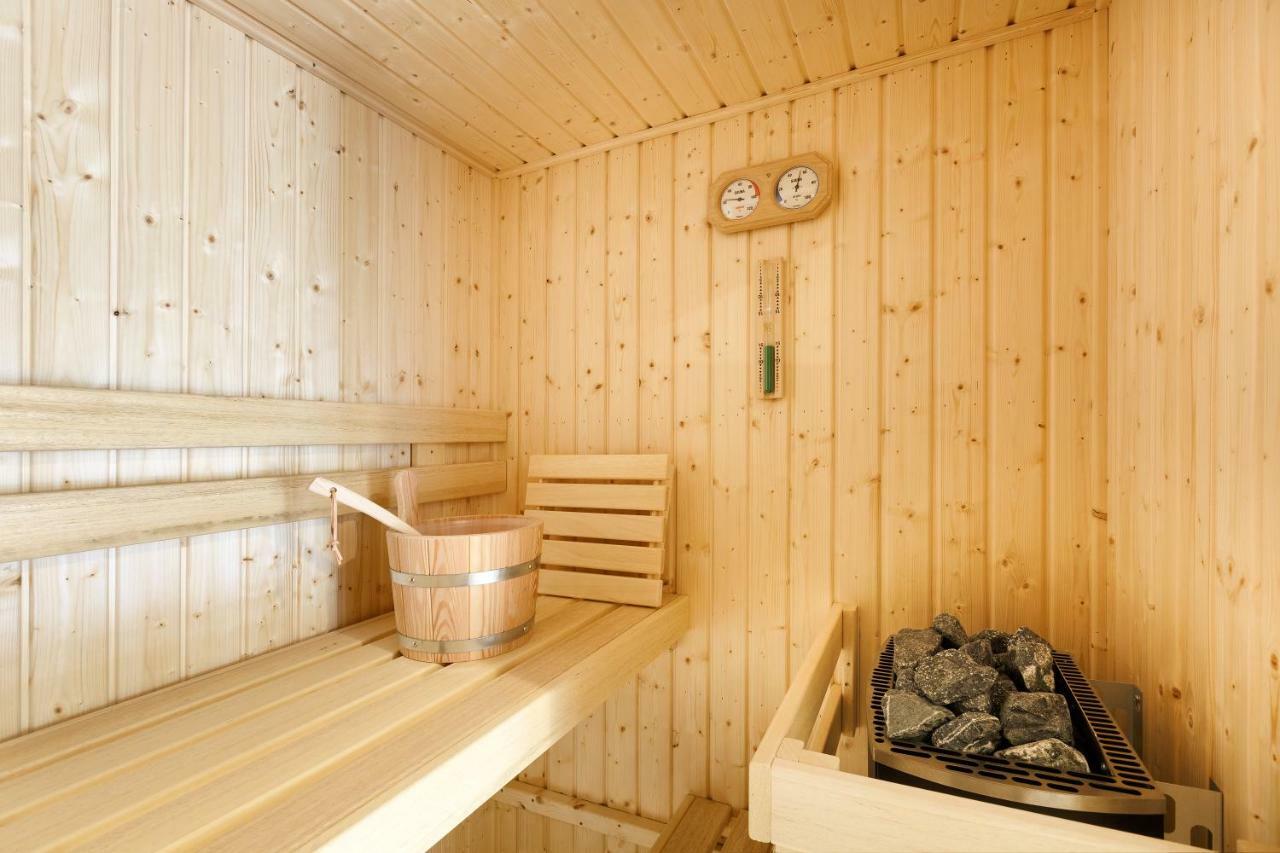 Safari Resort Beekse Bergen Хилваренбек Экстерьер фото